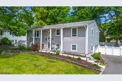42 Summit Rd, Jefferson Township, NJ 07438 - Photo 3