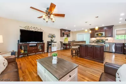42 Summit Rd, Jefferson Township, NJ 07438 - Photo 9