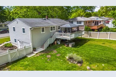 42 Summit Rd, Jefferson Township, NJ 07438 - Photo 23