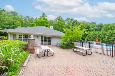 186 Larch Ln, Mahwah, NJ 07430 - Photo 27
