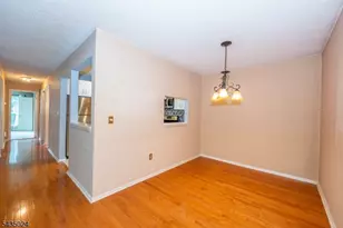 186 Larch Ln, Mahwah, NJ 07430 - Photo 11