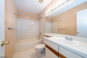 186 Larch Ln, Mahwah, NJ 07430 - Photo 15