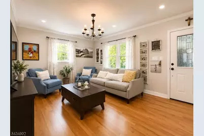 131 Long Hill Dr, Clifton, NJ 07013 - Photo 5