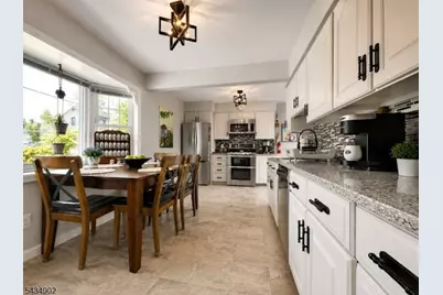 131 Long Hill Dr, Clifton, NJ 07013 - Photo 7