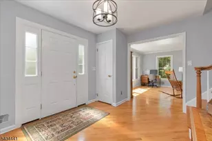 19 Heather Hill Way, Bridgewater, NJ 08807 - Photo 5