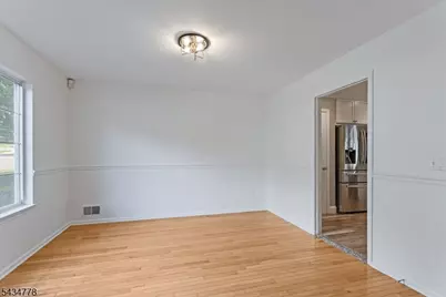 6 Crestwood Cir, Mount Olive, NJ 07828 - Photo 7
