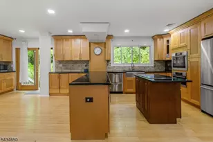 596 Terhune Dr, Wayne, NJ 07470 - Photo 19