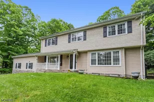 596 Terhune Dr, Wayne, NJ 07470 - Photo 3