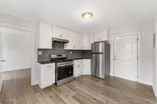 335 Henry St, Orange, NJ 07050 - Photo 7