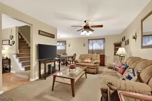 100 Coachman Dr, Florence Township, NJ 08505 - Photo 7