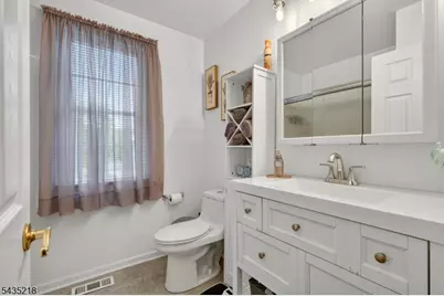 100 Coachman Drive, Florence Township, NJ 08505 - Photo 23