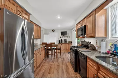 100 Coachman Drive, Florence Township, NJ 08505 - Photo 11