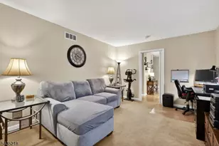 100 Coachman Dr, Florence Township, NJ 08505 - Photo 15