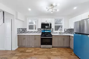 64 Willoughby St, Newark, NJ 07112 - Photo 9