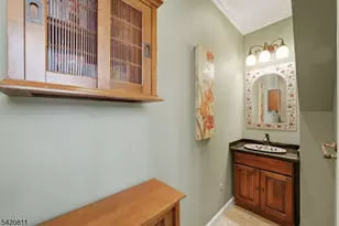 385 Berkeley Ave, Bloomfield, NJ 07003 - Photo 27