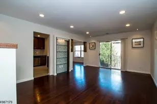 22 Frankie Ln, East Hanover Township, NJ 07936 - Photo 3