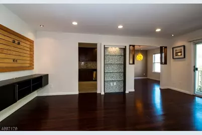 22 Frankie Ln, East Hanover Township, NJ 07936 - Photo 7