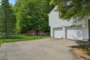 22 Marlton Dr, Wayne, NJ 07470 - Photo 15
