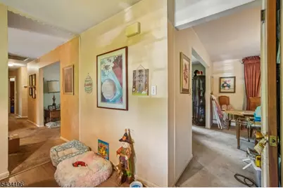 22 Marlton Dr, Wayne, NJ 07470 - Photo 3