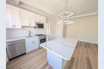 629 B Valley Road #1, Montclair, NJ 07043 - Photo 5