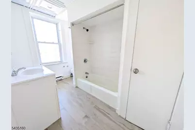 629 B Valley Road #1, Montclair, NJ 07043 - Photo 13