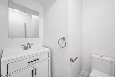 304 Heights Dr, Haledon, NJ 07508 - Photo 11