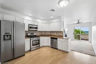 304 Heights Dr, Haledon, NJ 07508 - Photo 7