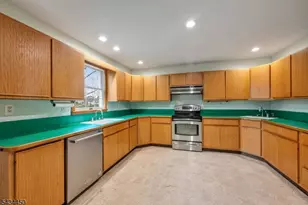 26 Fischer Ave, Nutley, NJ 07110 - Photo 11