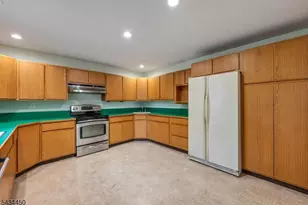 26 Fischer Ave, Nutley, NJ 07110 - Photo 13
