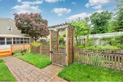 26 Fischer Ave, Nutley, NJ 07110 - Photo 39