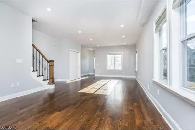 132 N Fullerton Ave, Montclair, NJ 07042 - Photo 5