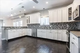 132 N Fullerton Ave, Montclair, NJ 07042 - Photo 3