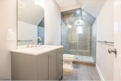 132 N Fullerton Ave, Montclair, NJ 07042 - Photo 19