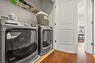 18 Cortland Ct, Livingston Twp., NJ 07039 - Photo 23