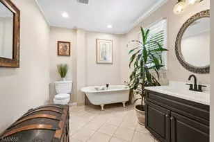 11 Lake Trail E, Wayne, NJ 07470 - Photo 25