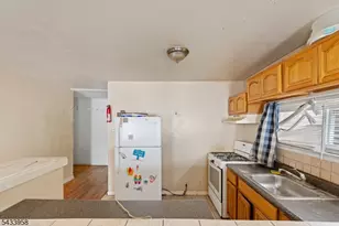 322 E Jersey St, Elizabeth, NJ 07206 - Photo 5