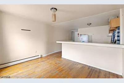 322 E Jersey St, Elizabeth, NJ 07206 - Photo 3