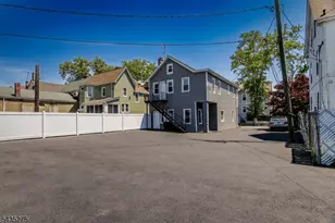 221 N Park St, East Orange, NJ 07017 - Photo 41