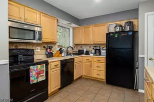 67 Cedar Tree Dr, Vernon, NJ 07422 - Photo 7