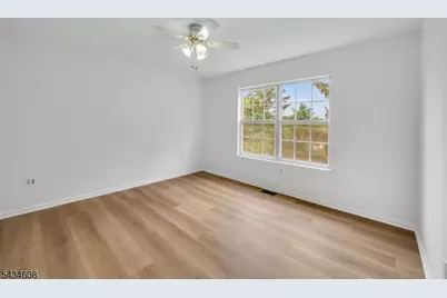 63 Albert Ct, Parsippany, NJ 07054 - Photo 15