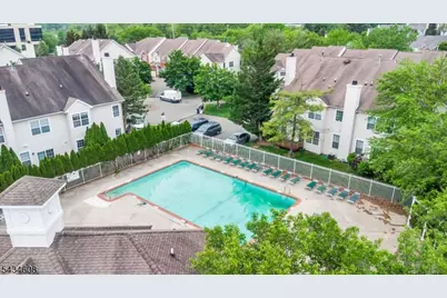 63 Albert Ct, Parsippany, NJ 07054 - Photo 35