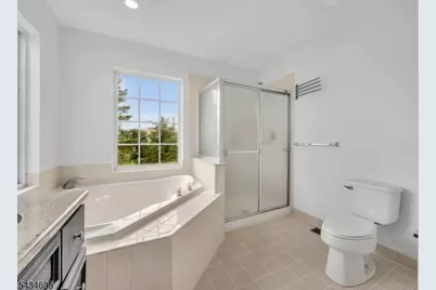63 Albert Ct, Parsippany, NJ 07054 - Photo 23