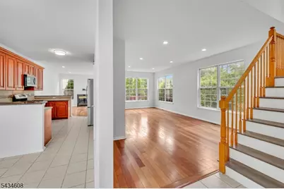 63 Albert Ct, Parsippany, NJ 07054 - Photo 11