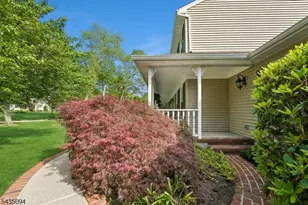 4 Amherst Dr, Washington Township, NJ 07853 - Photo 37
