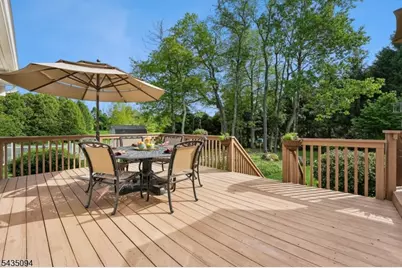 4 Amherst Dr, Washington Township, NJ 07853 - Photo 41