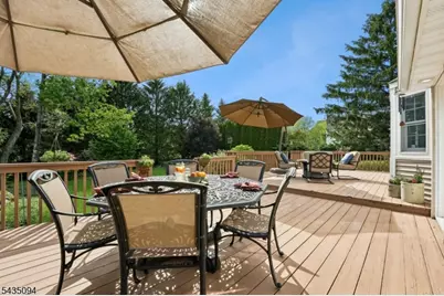 4 Amherst Dr, Washington Township, NJ 07853 - Photo 39