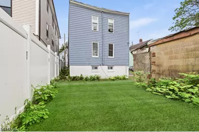 599 S 18th St, Newark, NJ 07103 - Photo 27