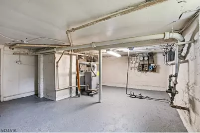 599 S 18th St, Newark, NJ 07103 - Photo 21