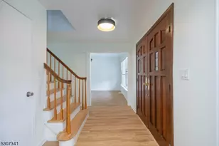 20 Whitewood Dr, Parsippany, NJ 07950 - Photo 5
