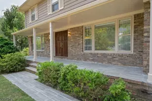 20 Whitewood Dr, Parsippany, NJ 07950 - Photo 3